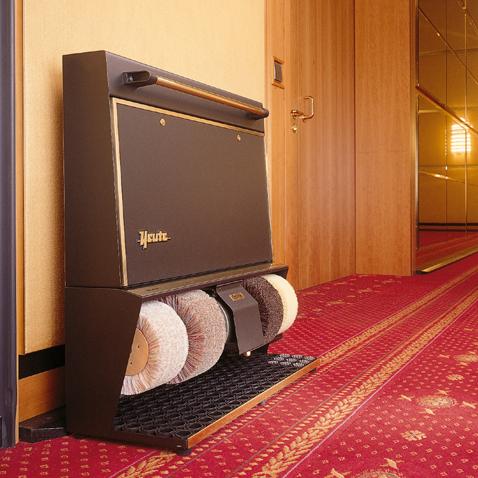 Heute Polifix 4 Black With Brass Framework - Housing Black - Free Shoe Cream